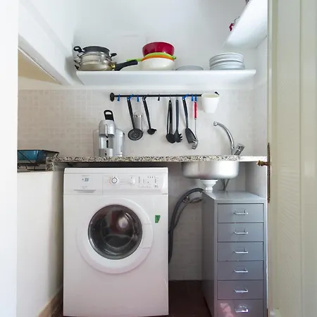 Dietro L'angolo Apartament *